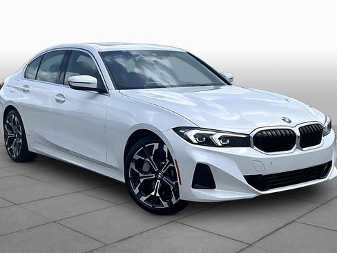 Used 2025 BMW 330i Sedan RWD image 2