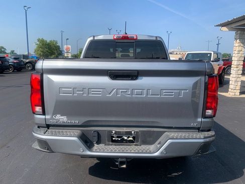 Used 2024 Chevrolet Colorado LT w/ LT Convenience Package III AWD/4WD image 4