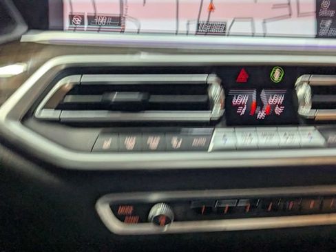 Used 2021 BMW X5 sDrive40i w/ M Sport Package RWD image 17
