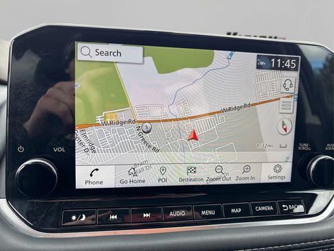 Used 2023 Nissan Rogue SL w/ SL Premium Package image 35