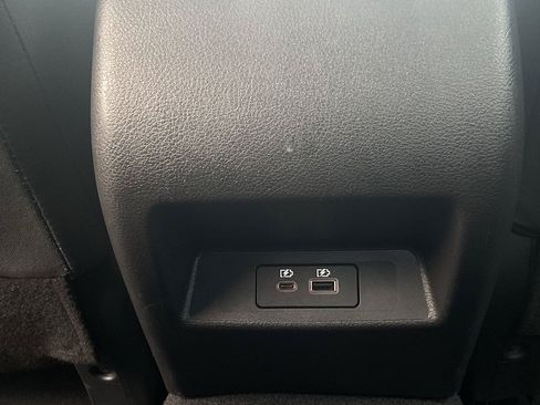 Used 2025 Nissan Altima 2.5 SV FWD image 12