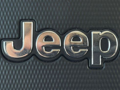 Used 2024 Jeep Wrangler Unlimited Sport AWD/4WD image 21