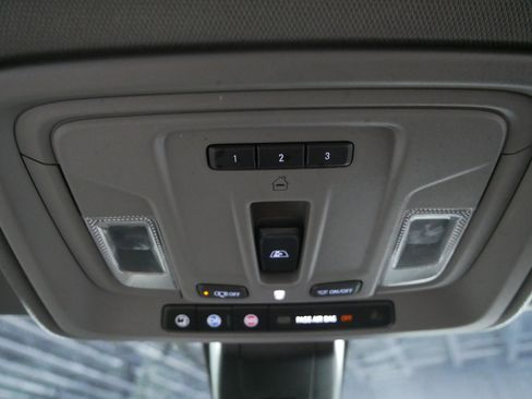 Used 2020 GMC Sierra 1500 Denali w/ Driver Alert Package II AWD/4WD image 32