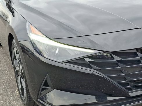 Certified 2023 Hyundai Elantra SEL w/ Convenience Package image 9