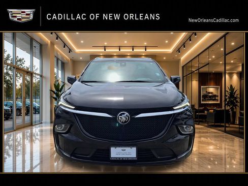 Used 2023 Buick Enclave Essence w/ Experience Buick Package FWD image 9