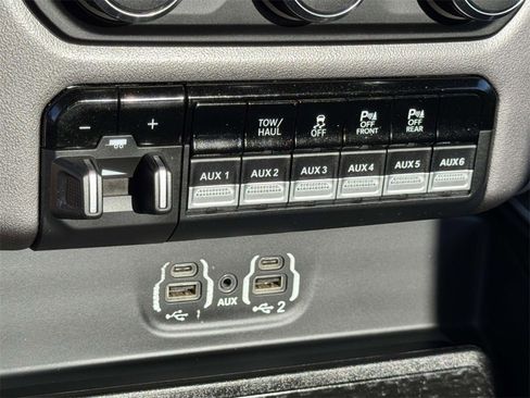 Used 2021 RAM 3500 Big Horn w/ Level 2 Equipment Group image 8