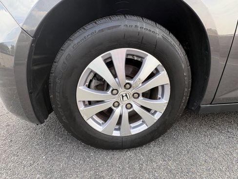 Used 2016 Honda Odyssey EX-L image 29