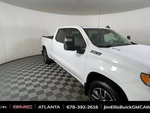 Used 2022 Chevrolet Silverado 1500 RST image 2