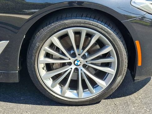 Used 2023 BMW 540i xDrive w/ Premium Package AWD/4WD image 8