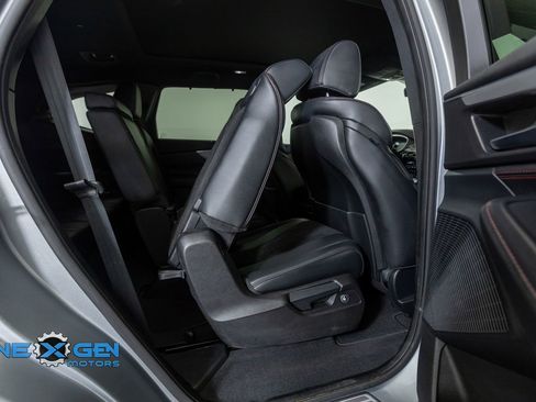 Used 2023 Acura MDX A-Spec AWD/4WD image 39