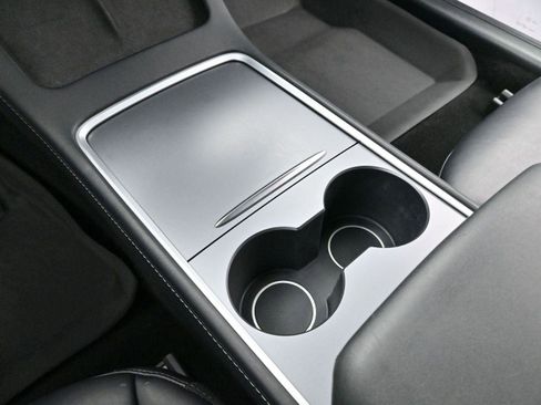 Used 2022 Tesla Model 3 Long Range image 24