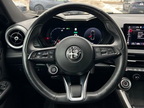 Used 2024 Alfa Romeo Tonale Ti image 27