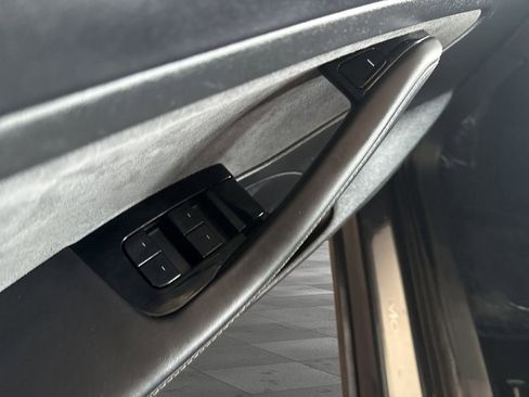 Used 2020 Tesla Model 3 Standard Range Plus image 10