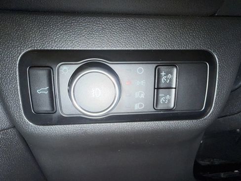 Used 2023 Ford Escape Platinum AWD/4WD image 38