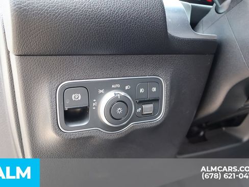 Used 2024 Mercedes-Benz GLB 250 image 18