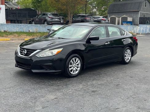 Used 2016 Nissan Altima 2.5 S w/ Power Driver Seat Package image 3