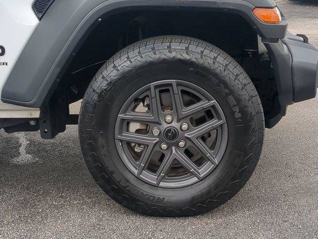 Certified 2024 Jeep Wrangler Unlimited Sport AWD/4WD image 11