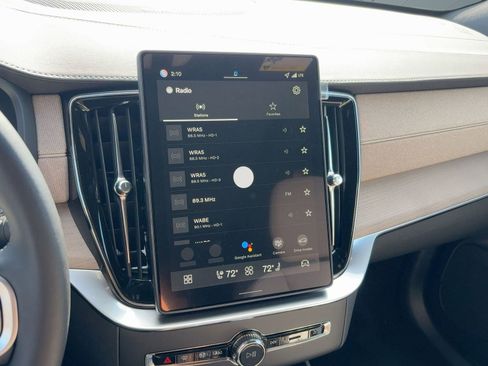 New 2026 Volvo XC90 B6 Plus w/ Protection Package Premier image 22