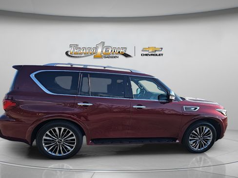 Used 2021 INFINITI QX80 Sensory w/ All-Season Package image 9