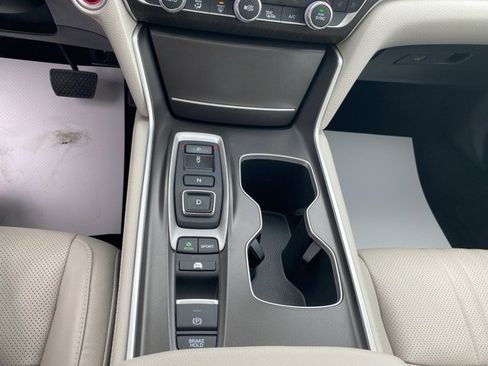 Used 2018 Honda Accord Touring image 41