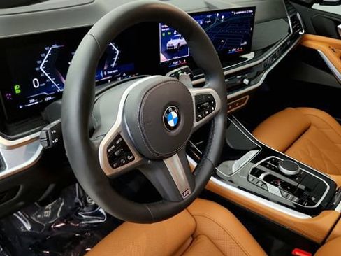 Used 2025 BMW X5 sDrive40i w/ M Sport Package RWD image 48