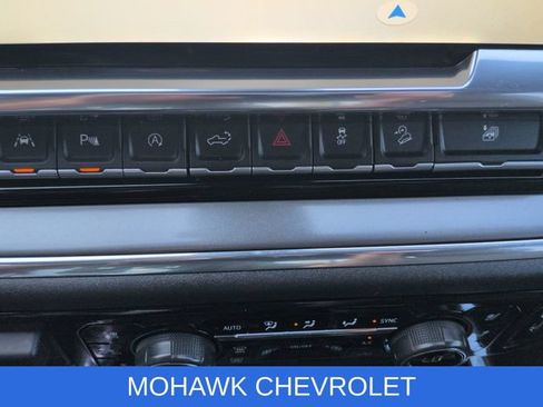 Certified 2023 Chevrolet Silverado 1500 High Country w/ Technology Package AWD/4WD image 36