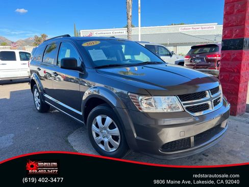 Used 2017 Dodge Journey SE image 1
