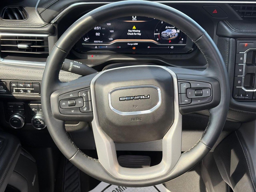 Used 2023 GMC Yukon Denali AWD/4WD image 14
