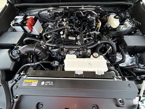 Certified 2026 Toyota 4Runner SR5 AWD/4WD image 17