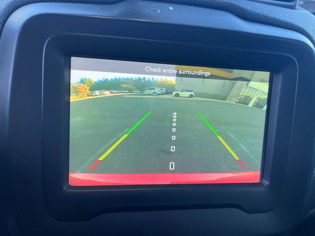 Used 2018 Jeep Renegade Trailhawk w/ Cold Weather Group II AWD/4WD image 15