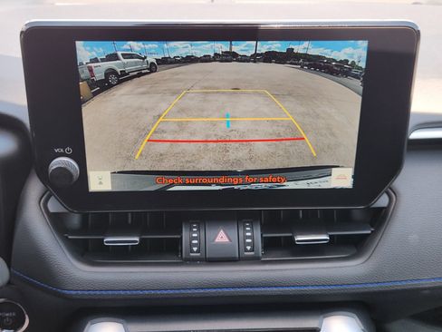Used 2024 Toyota RAV4 XSE AWD/4WD image 19