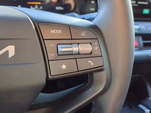 Used 2025 Kia K4 EX image 23