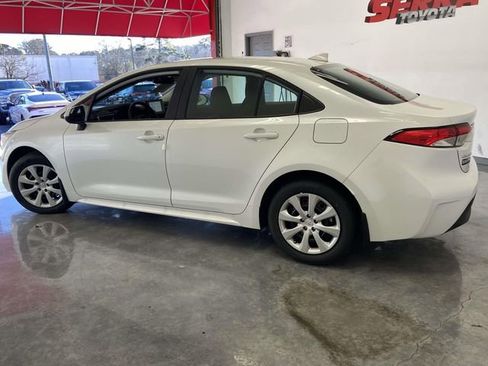 Used 2026 Toyota Corolla LE image 5