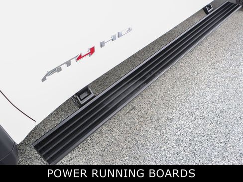 Used 2024 GMC Sierra 2500 AT4 w/ AT4 Premium Plus Package image 12