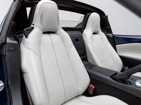 Used 2021 MAZDA MX-5 Miata RF Grand Touring w/ Weather Package image 13