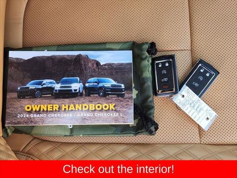Certified 2024 Jeep Grand Cherokee Summit AWD/4WD image 45
