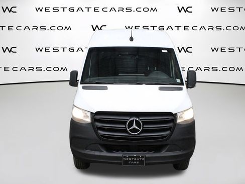 Used 2019 Mercedes-Benz Sprinter 170 Cargo image 2