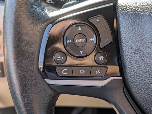 Used 2020 Honda Pilot Touring image 22