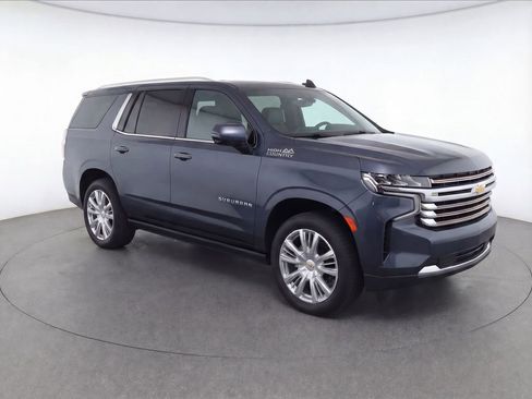 Used 2021 Chevrolet Suburban High Country AWD/4WD image 2