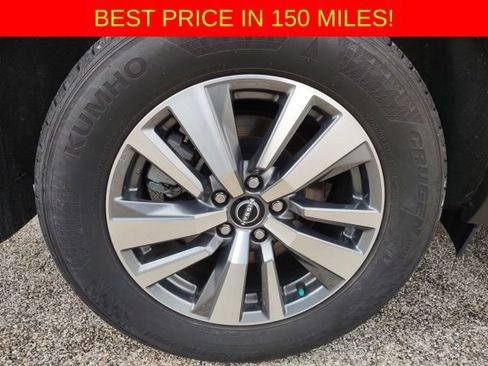 Used 2025 Nissan Pathfinder SL AWD/4WD image 27
