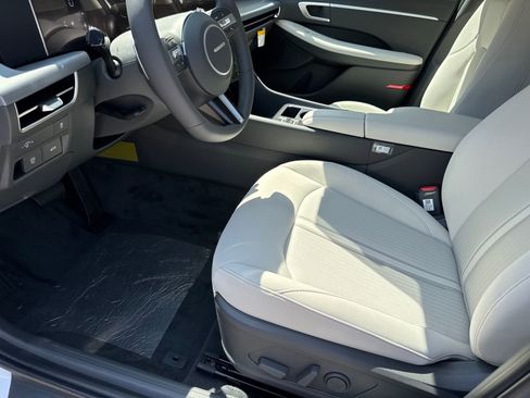 New 2026 Hyundai Sonata SEL image 9