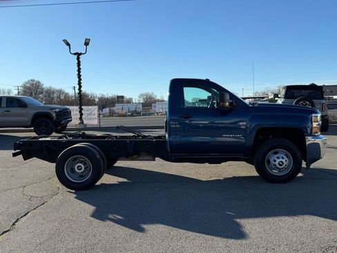 Used 2019 Chevrolet Silverado 3500 W/T w/ WT Convenience Package image 5