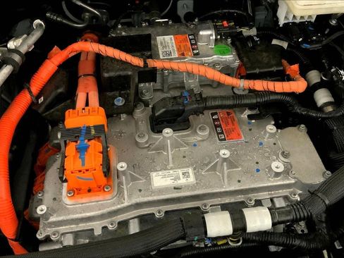 Used 2025 Chevrolet Equinox EV LT FWD image 30