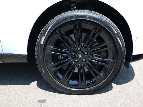 Used 2023 Land Rover Range Rover Autobiography AWD/4WD image 14