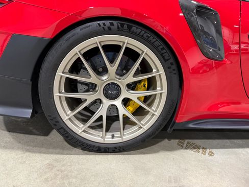 Used 2018 Porsche 911 GT2 RS RWD image 19