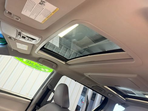 Used 2015 Toyota Sienna Limited Premium w/ Advanced Technology Package FWD image 11