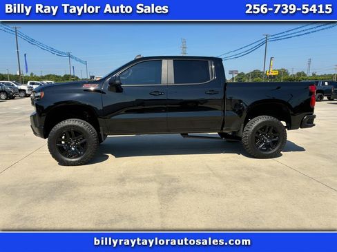 Used 2021 Chevrolet Silverado 1500 LT Trail Boss w/ Convenience Package II AWD/4WD image 1