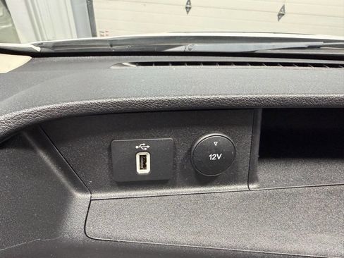 Used 2020 Ford Transit 250 Low Roof AWD image 20