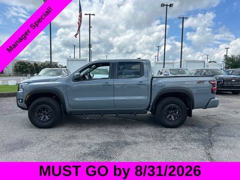 Used 2025 Nissan Frontier PRO-4X AWD/4WD image 6