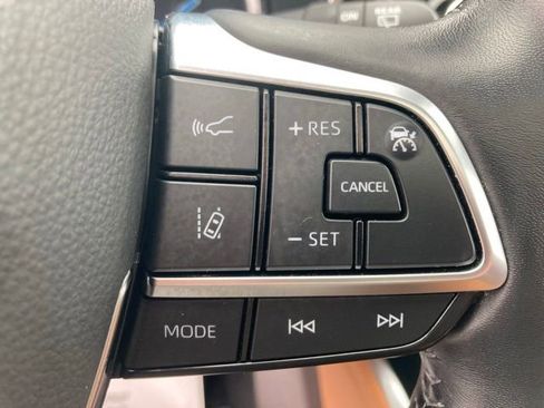 Used 2021 Toyota Highlander Platinum AWD/4WD image 30